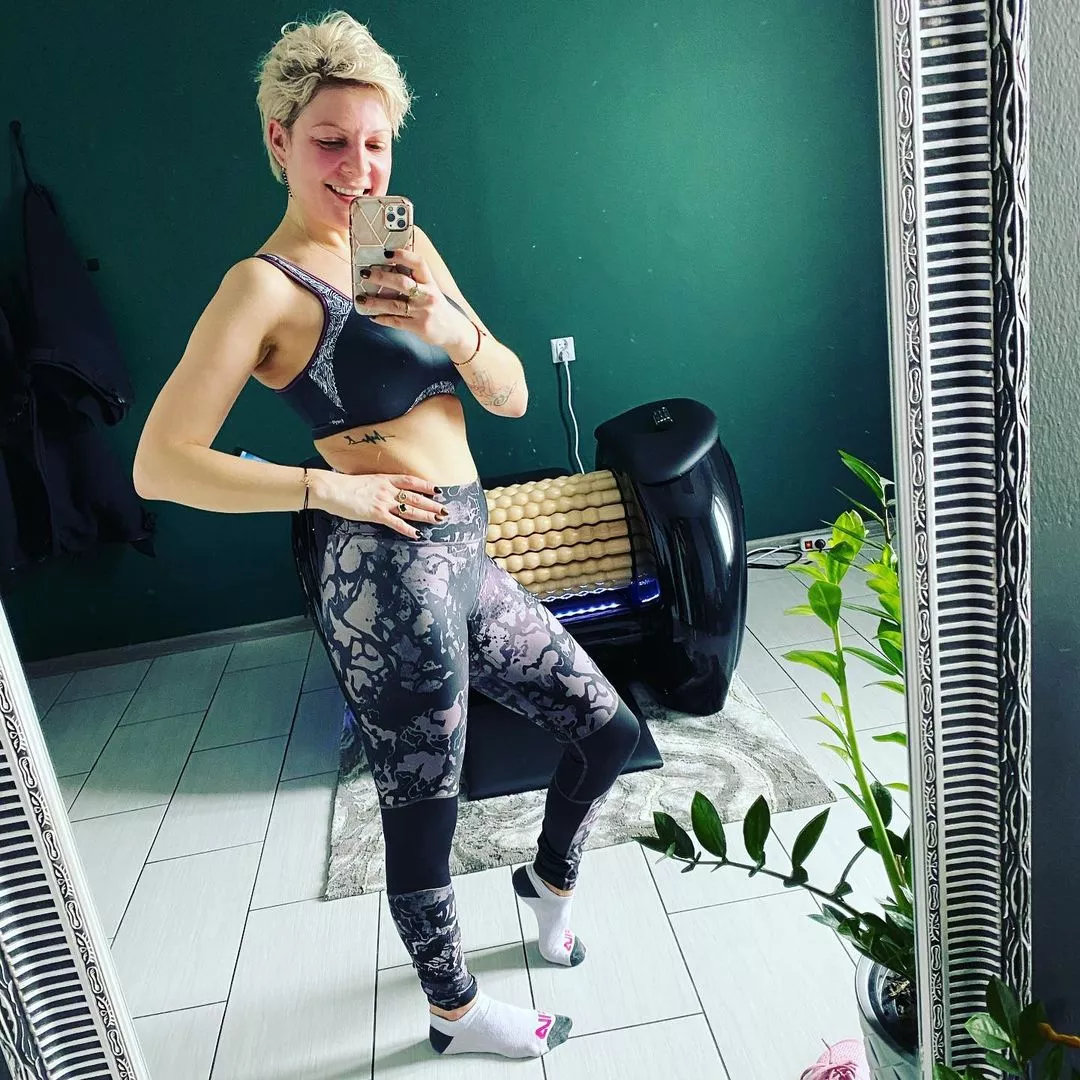 Zobaczcie jej figurę! Magda Narożna ostro trenuje! Gwiazda grupy Piękni i Młodzi daje z siebie wszystko!